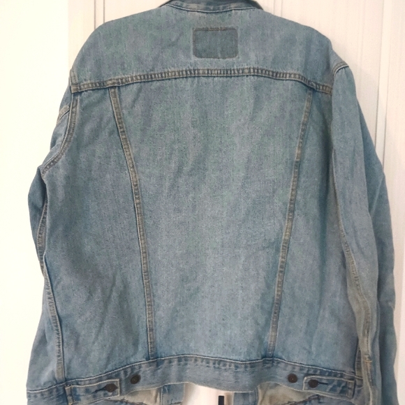 Levi's jeans jacket - Picture 3 of 5